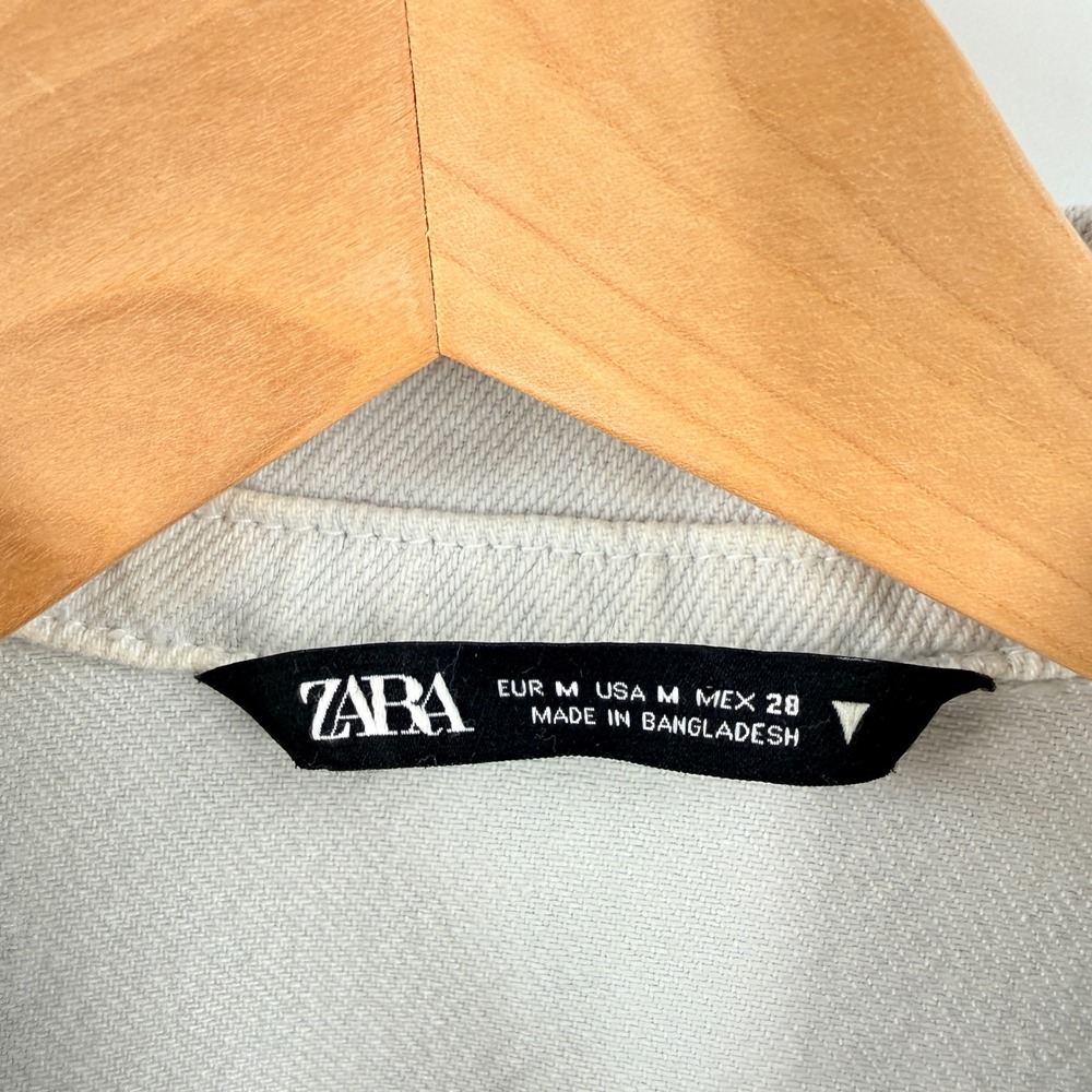 Zara Denim Jacket Light Gray Medium Cropped Utility Button Front‎ Shacket - Picture 3 of 6